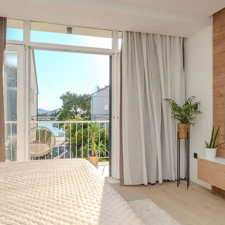 Sea View Terrace *